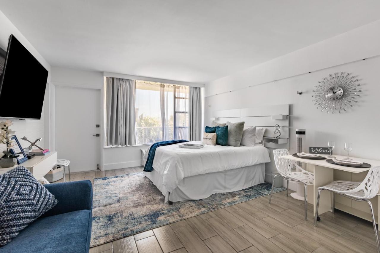 Newly Renovated Oceanfront Studio W/ Balcony - Daytona Beach Lejlighed Eksteriør billede